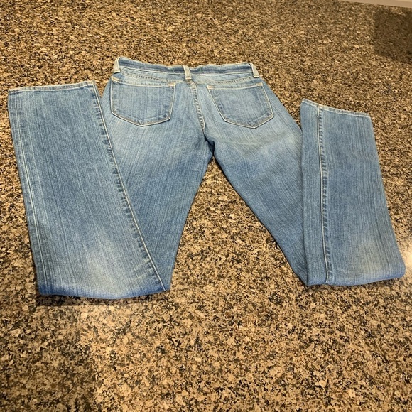 J Brand Blue Cigarette Leg Denim Jeans. Classic Light Wash.Size 26. - Picture 3 of 12